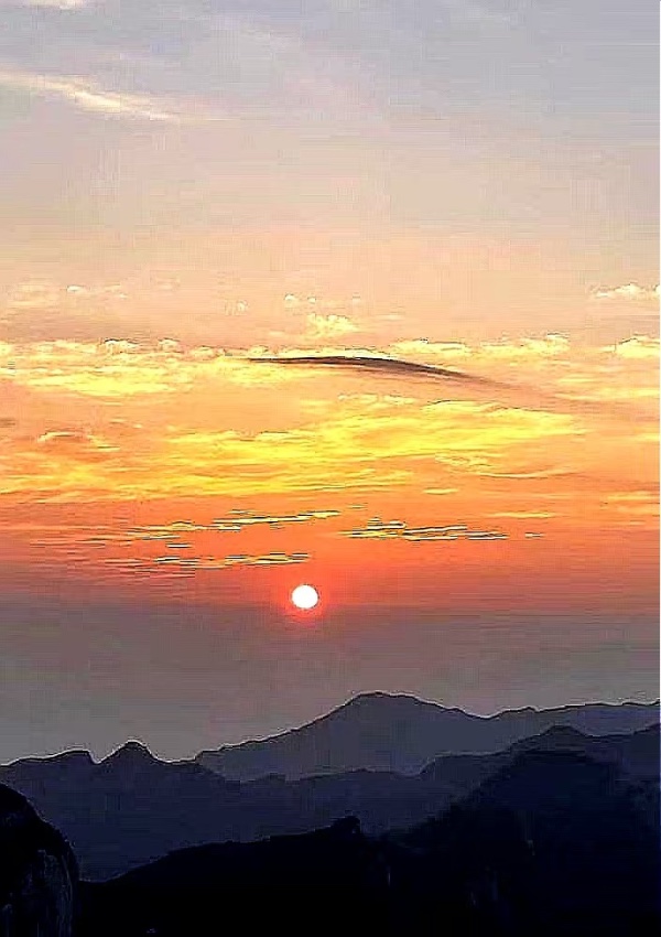 华峰山春日独游